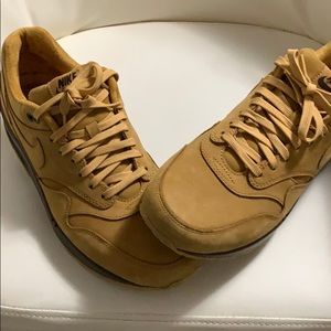 Peanut butter AirMax